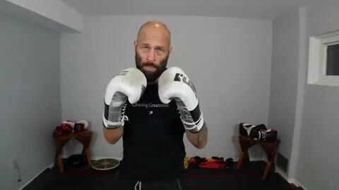 成人拳击陪练视频教学,轻松掌握拳击技巧