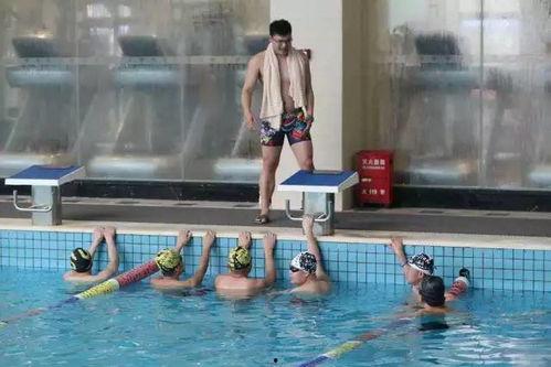 成人游泳派对视频在线