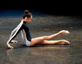 成人压脚背音乐视频大全