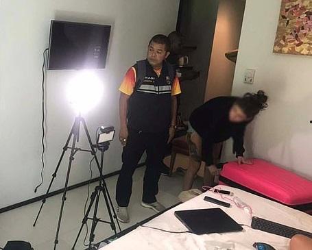 情侣成人酒店无码视频,情侣成人酒店私密视频揭秘