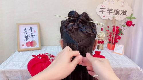 成人兔子舞头发造型视频,跟随视频轻松打造可爱兔耳朵造型