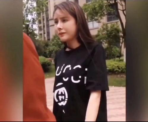 恶搞类成人小视频